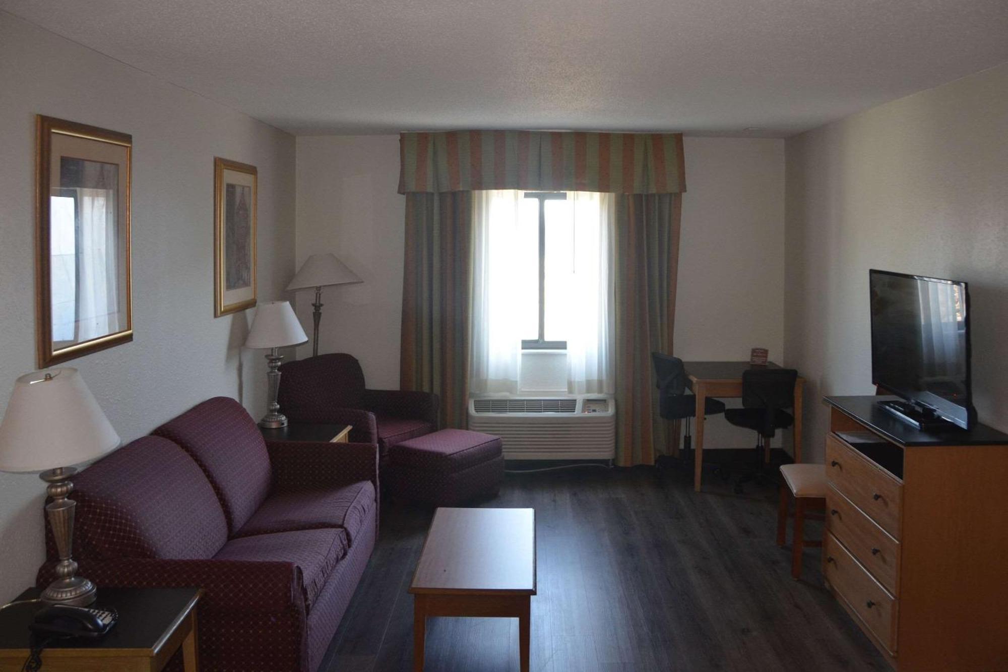 Quality Inn ペリーズバーグ エクステリア 写真