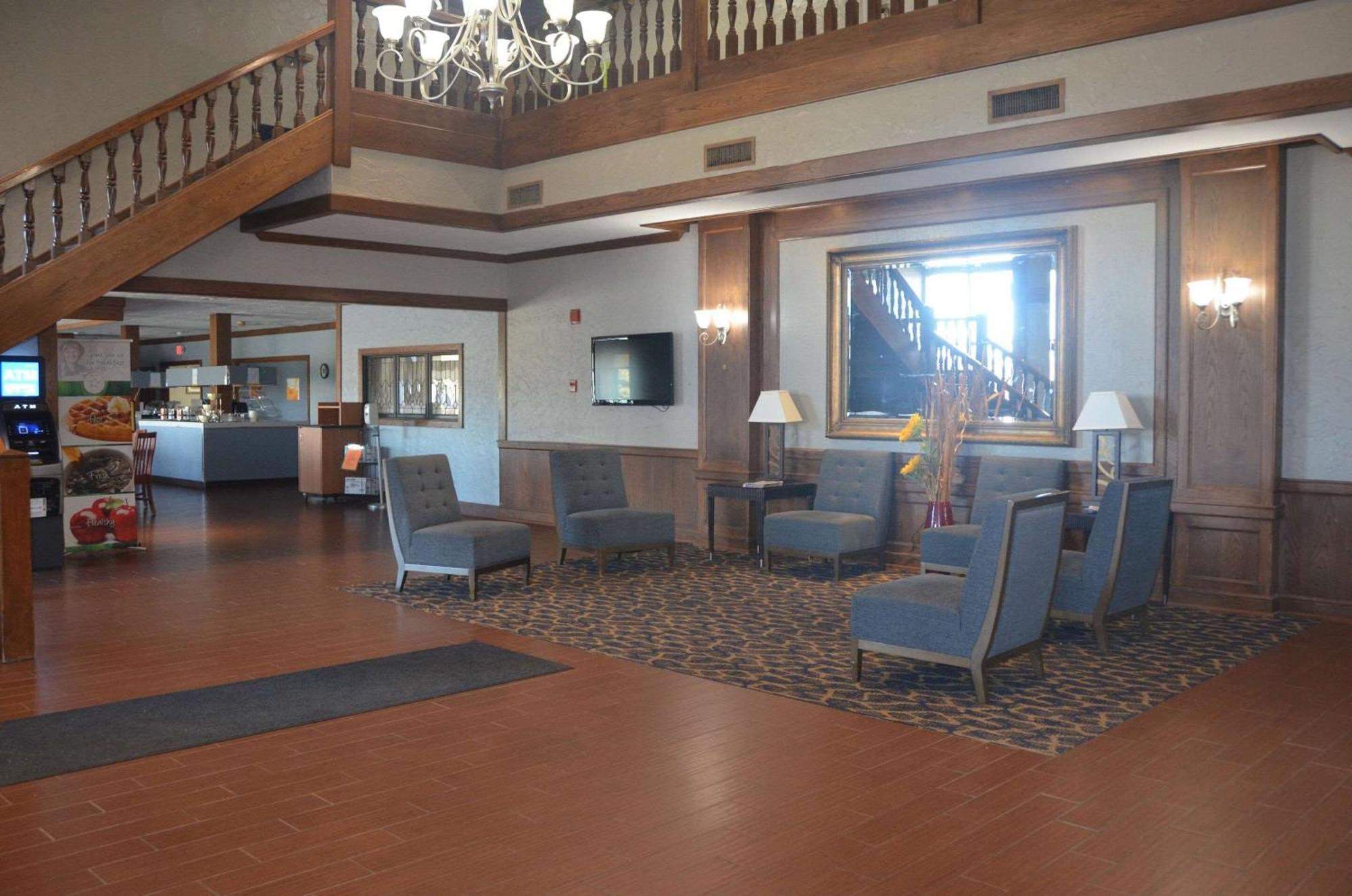Quality Inn ペリーズバーグ エクステリア 写真